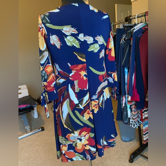 MSK floral, 3/4 sleeve A line dress, size petite small - Picture 5 of 12